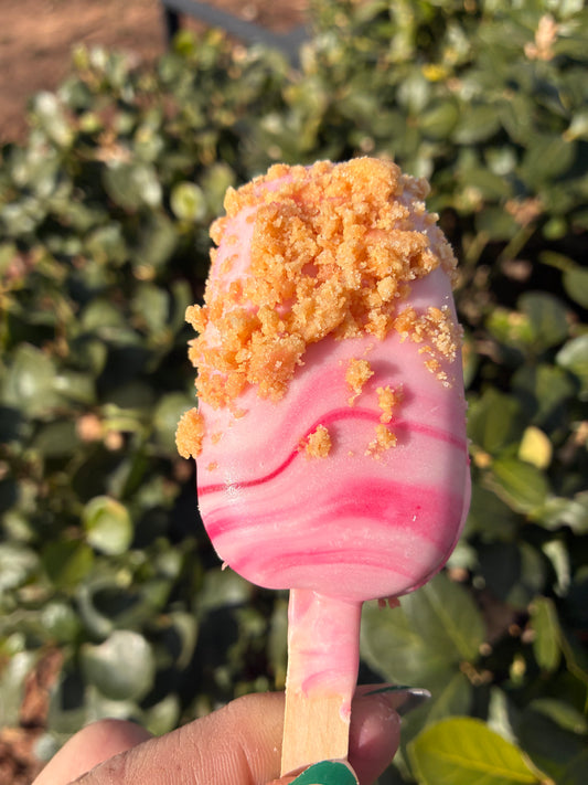 Strawberry Crunch Cakesicle