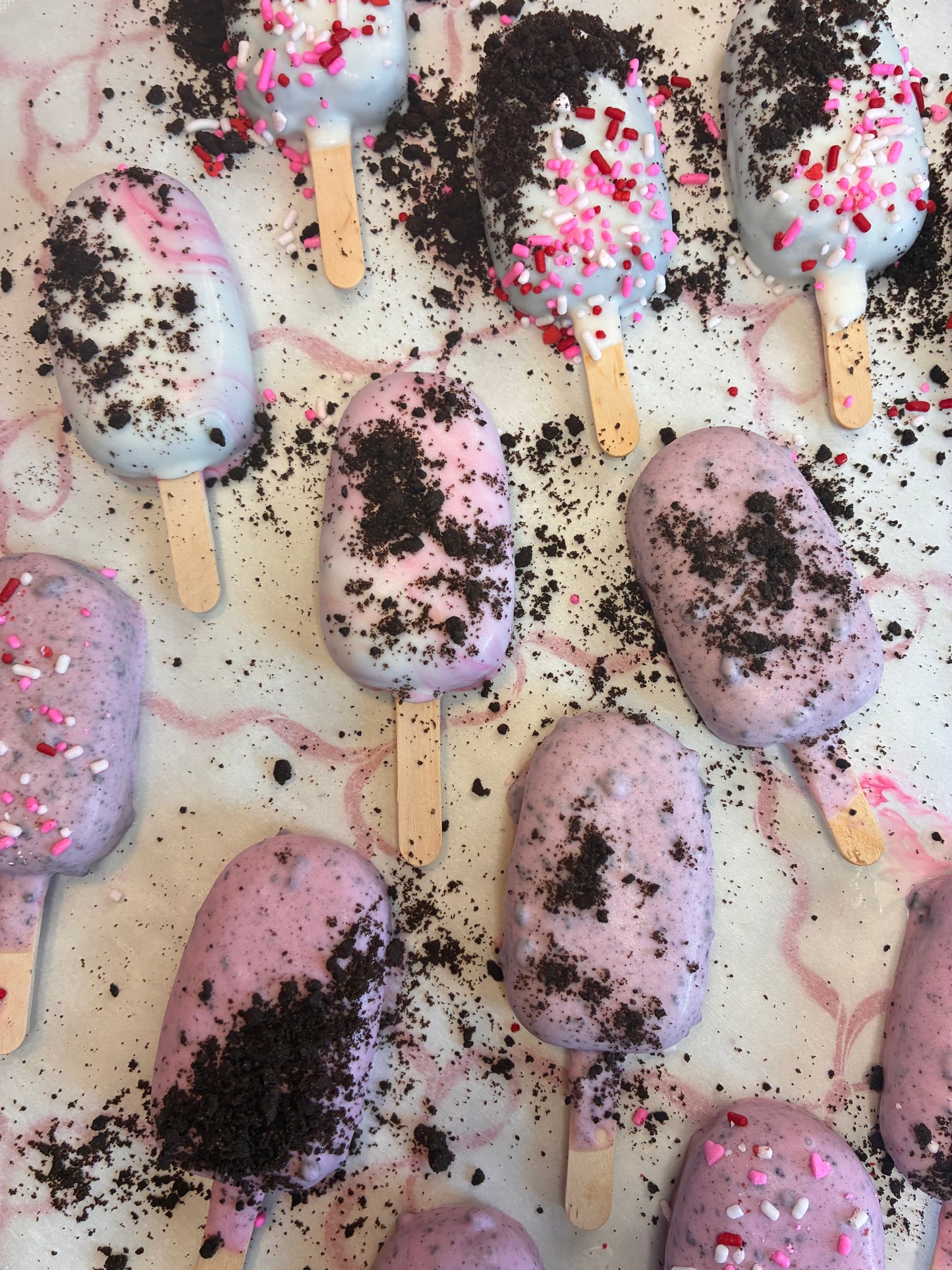 Cookies N’ Cupid Cakesicle