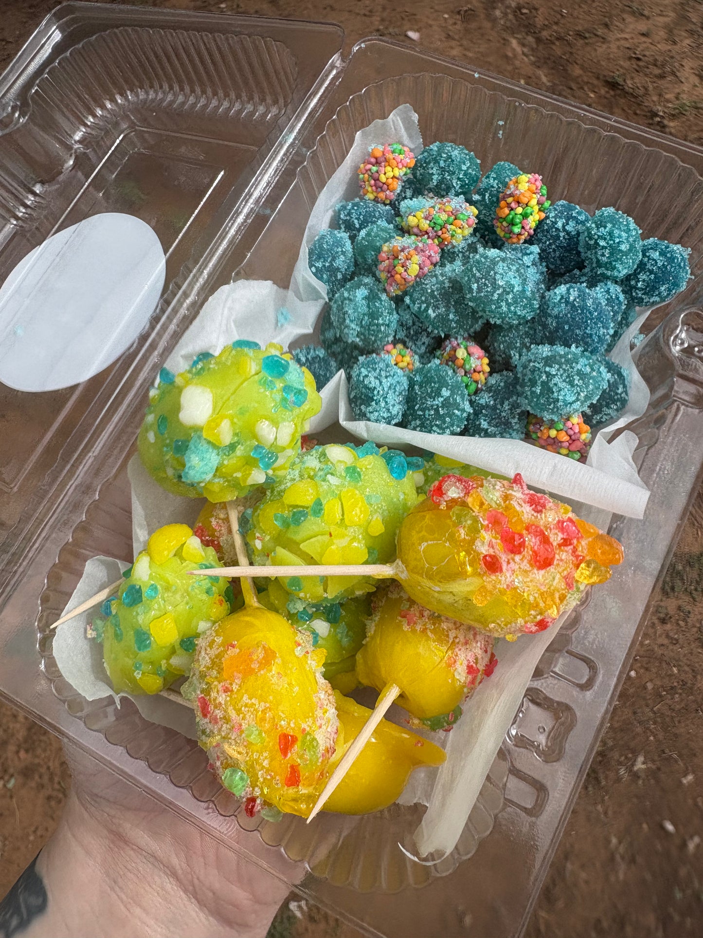 Flash Duo: 8oz Sour Gushers + Candied Grapes — $25